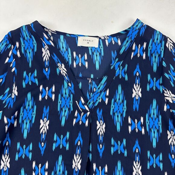 Everly Blue Semi-Sheer Chiffon 3/4 Sleeve Blouse V-Neck 100% Polyester Size M - Picture 4 of 8